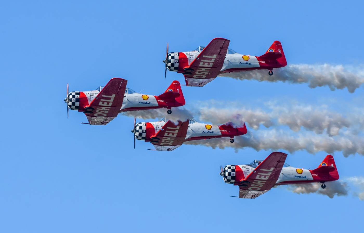 AeroShell Team - SunNFun. FL by Susan Case