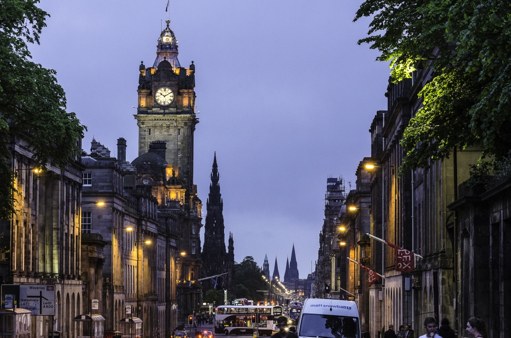 Edinburgh Evening by Peter Rossato