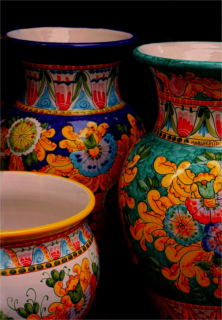 Italian Pottery by Alene Galin