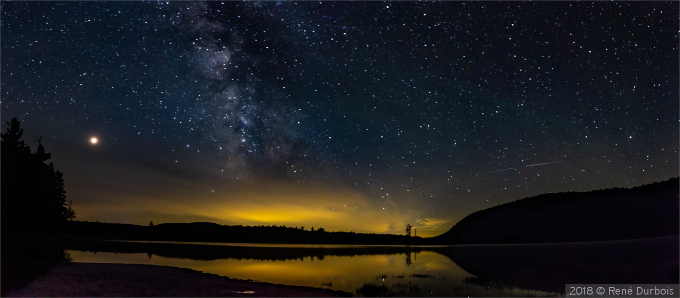 Mars Milky Way and Satellite over Moss Lake by René Durbois