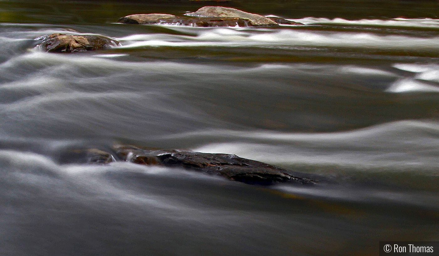 Rolling on the river by Ron Thomas