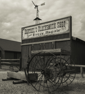 Buggy Repair - Photo by Quannah Leonard