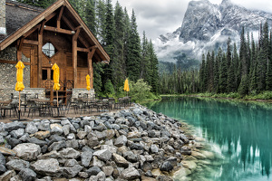 Cabin with a View - Photo by René Durbois