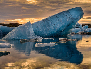 Class A HM: Diamond beach at sunrise by Richard Provost