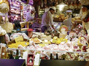 Evening shift at the local gastronomia - Photo by Gary Gianini