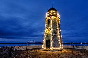 Goat Island Light Holiday - Photo by Jeff Levesque