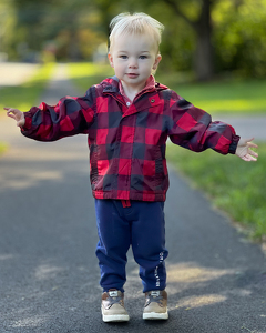 He's got the whole world in his hands ... - Photo by Terri-Ann Snediker