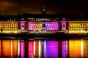 London Aquarium at night - Photo by Ian Veitzer