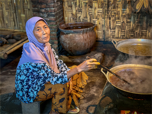 Making Coconut Brown Sugar - Photo by Susan Case