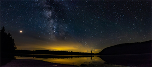 Mars Milky Way and Satellite over Moss Lake - Photo by René Durbois