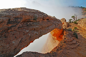 Mesa Arch Conyonlands National Park Utah - Photo by Ron Thomas