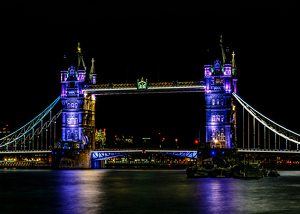 Nite at the tower bridge - Photo by Frank Zaremba MNEC