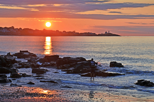 Class A HM: Nubble Lighthouse At Sunrise by Bill Latournes