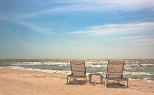 Table For Two - Photo by Ian Veitzer