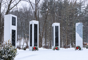 The Simsbury Memorial - Photo by Lorraine Cosgrove